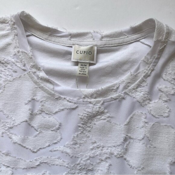 NWT Cupio White Blouse  Sheer Burnout Floral Short Sleeve Vented Round Hem Sz M - Picture 12 of 14